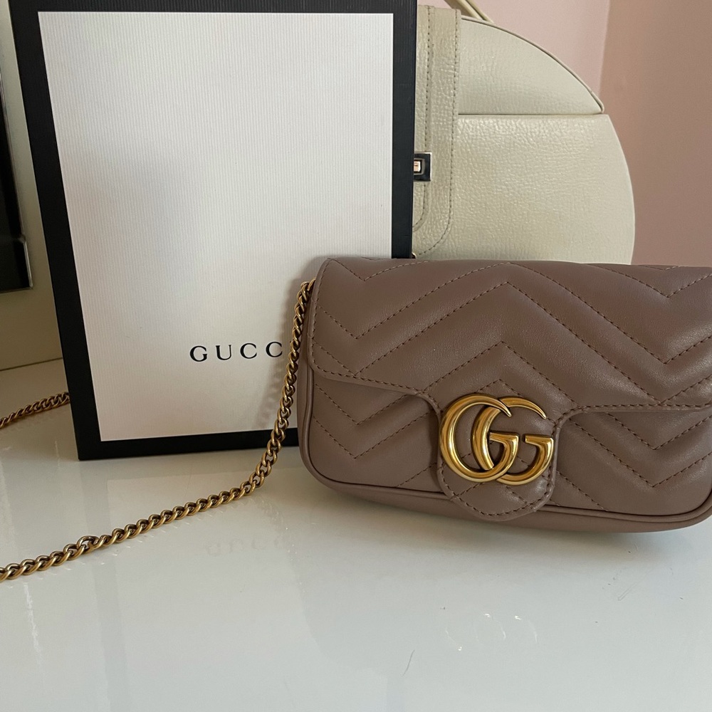Gucci The GG Marmont mini bag